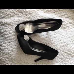 Steve Madden Satin and Rhinestones 4” heels sz 9.5